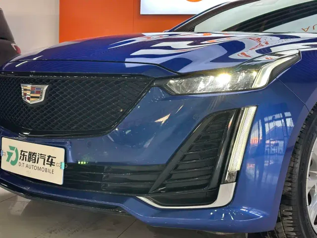 Cadillac CT5 — Фото автомобиля 4