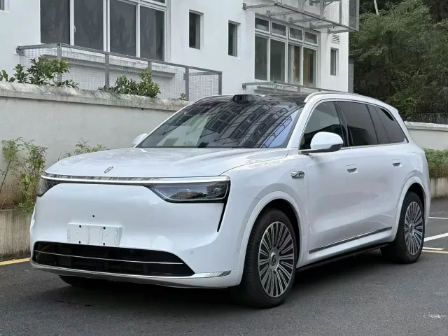Фотография автомобиля — Aito M8