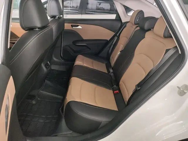 Chevrolet Monza — Фото автомобиля 16