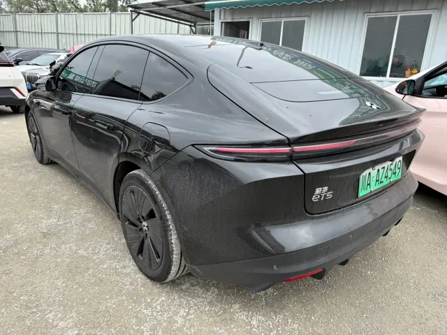 Nio ET5 — Фото автомобиля 6
