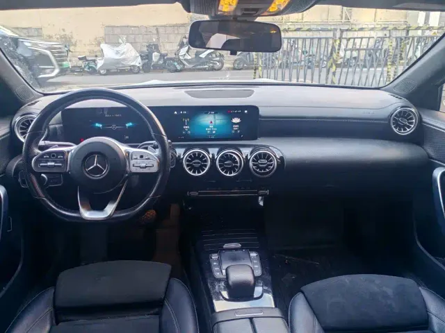 Mercedes-Benz A-Class — Фото автомобиля 16
