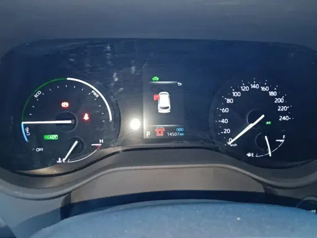 Toyota Sienna — Фото автомобиля 11
