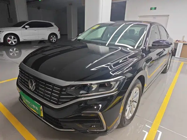 Фотография автомобиля — Volkswagen Passat