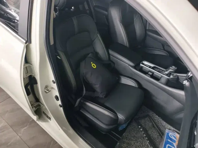 Nissan Sylphy — Фото автомобиля 24