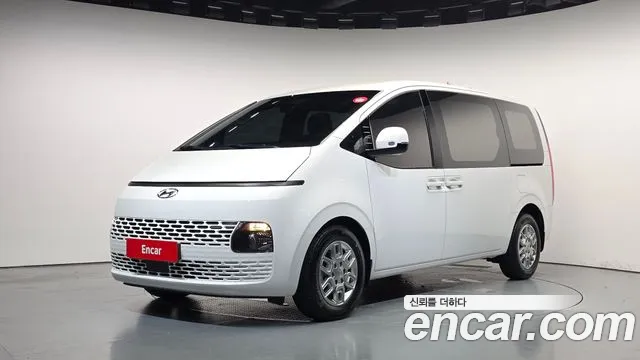 Фотография автомобиля — Hyundai Staria