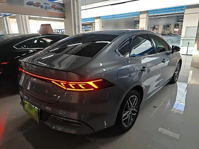 BYD Qin PLUS — Фото автомобиля 6