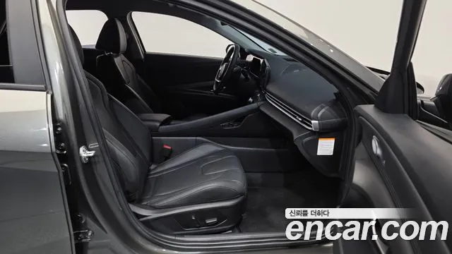 Hyundai Avante CN7 — Фото автомобиля 11
