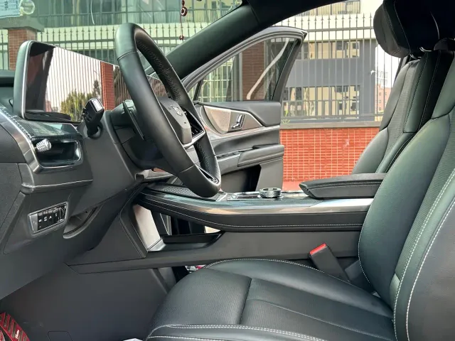 Cadillac XT5 — Фото автомобиля 20