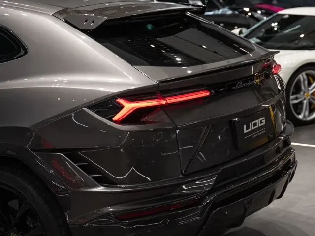 Lamborghini Urus — Фото автомобиля 10