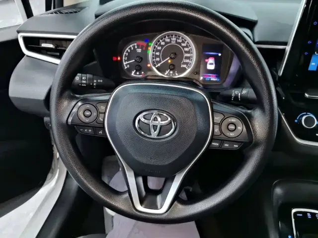 Toyota Corolla — Фото автомобиля 10