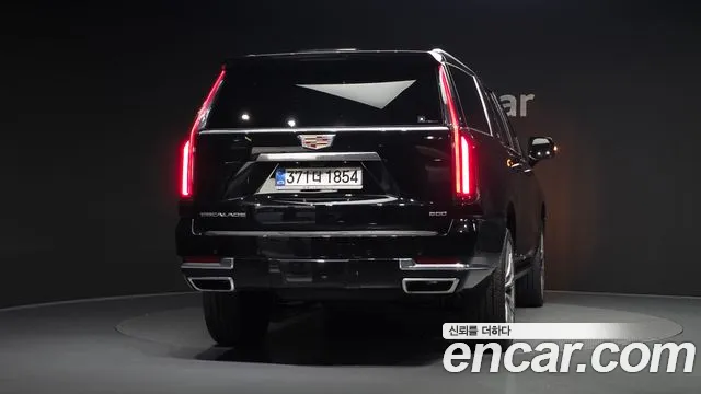 Cadillac Escalade 5th Gen — Фото автомобиля 4