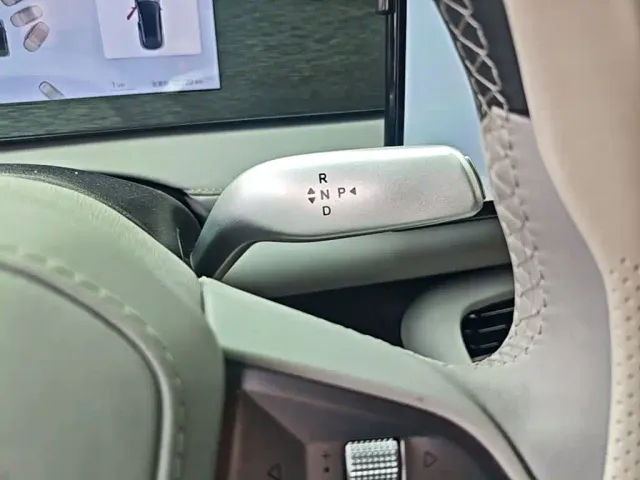 BYD Sealion 06 — Фото автомобиля 9