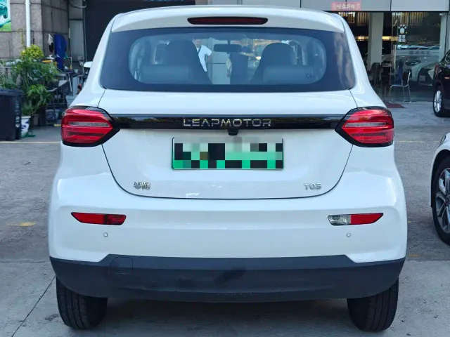 Leapmotor T03 — Фото автомобиля 3