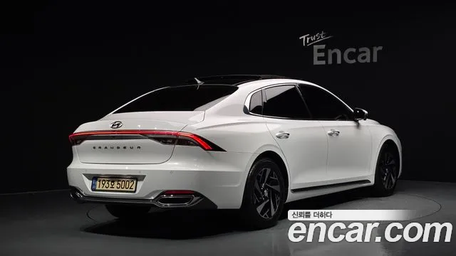 Hyundai Grandeur Grandeur (New) Hybrid — Фото автомобиля 2
