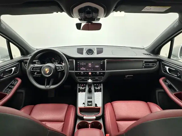 Porsche Macan — Фото автомобиля 19