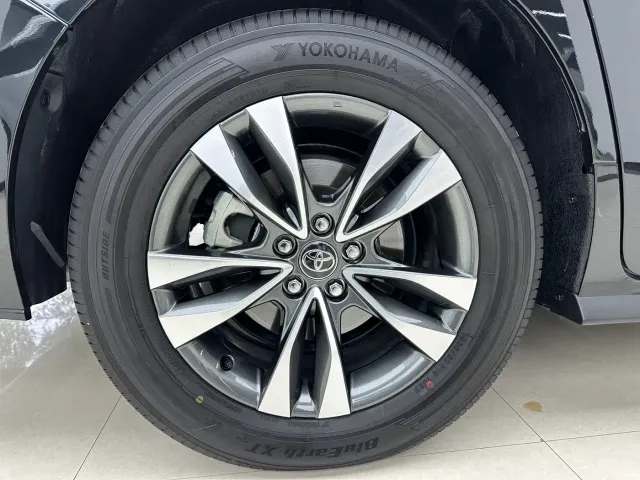Toyota Granvia — Фото автомобиля 18