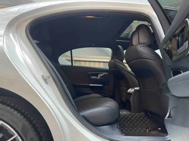 Mercedes-Benz C-Class — Фото автомобиля 9