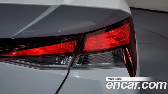 Hyundai Avante CN7 — Фото автомобиля 23