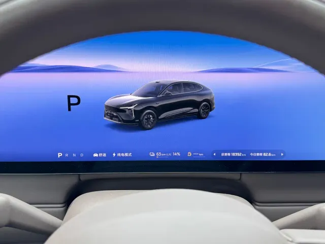 IM Motors LS6 — Фото автомобиля 14