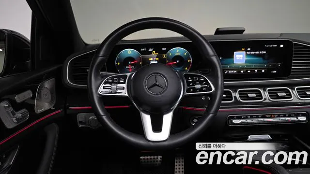 Mercedes-Benz GLE-Class — Фото автомобиля 19