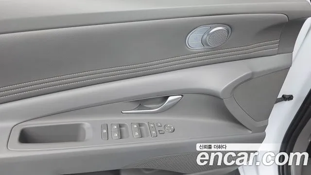 Hyundai AVANTE Inspiration — Фото автомобиля 24
