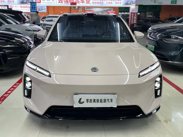 Nio ET5 Touring — Фото автомобиля 2