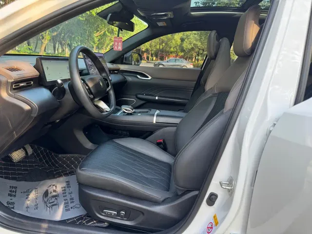 Changan Eado — Фото автомобиля 4