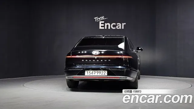 Hyundai Grandeur Grandeur (GN7) 3.5 Бензин 2WD — Фото автомобиля 3