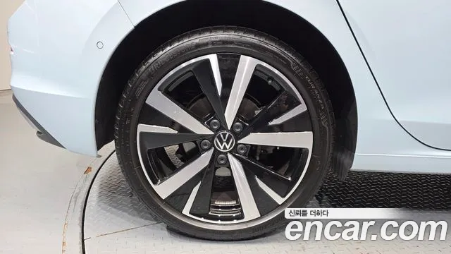 Volkswagen Golf Golf 8 поколение 2.0 TDI Prestige — Фото автомобиля 20