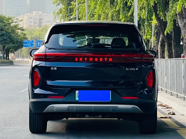 Skyworth Auto EV6 — Фото автомобиля 8