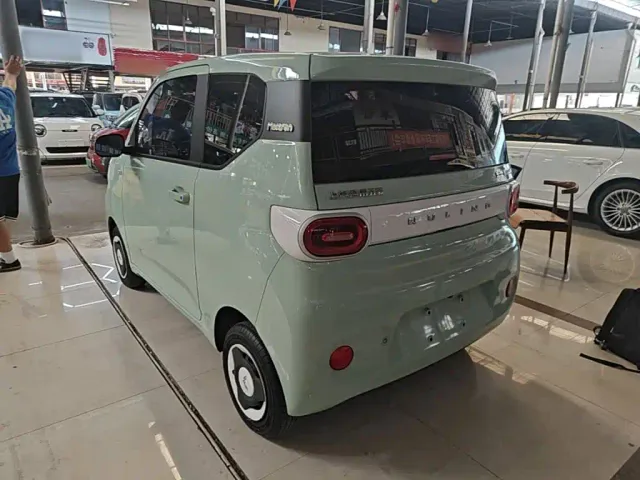 Wuling Hongguang Mini EV — Фото автомобиля 4