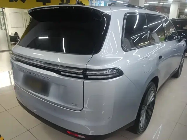 Leapmotor C16 — Фото автомобиля 6