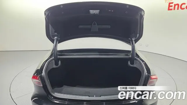 Hyundai Grandeur Новый Grandeur IG — Фото автомобиля 16