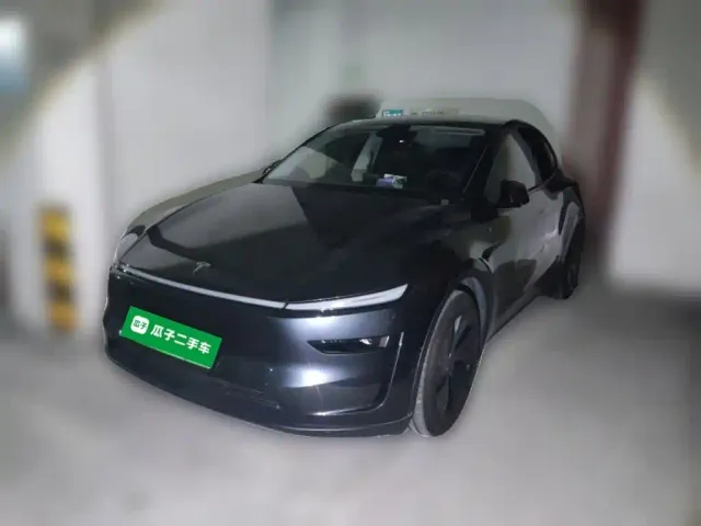 Фотография автомобиля — Tesla Model Y