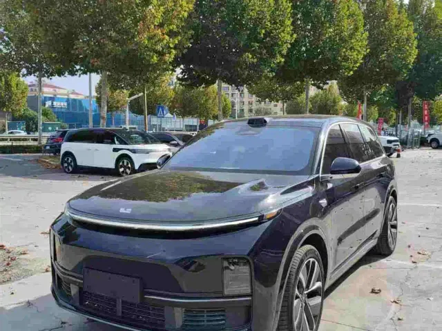 Фотография автомобиля — Li Auto L9