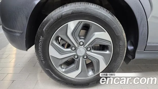 Hyundai Kona — Фото автомобиля 5