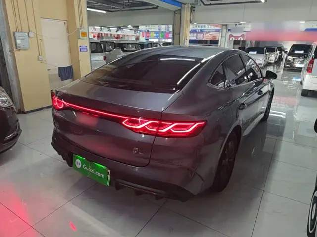 BYD Qin L — Фото автомобиля 6
