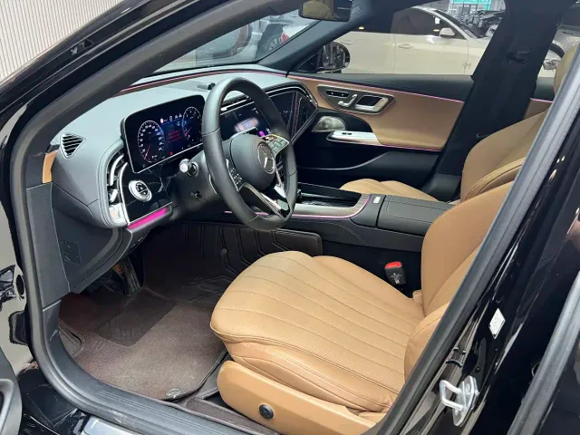 Mercedes-Benz E-Class — Фото автомобиля 7