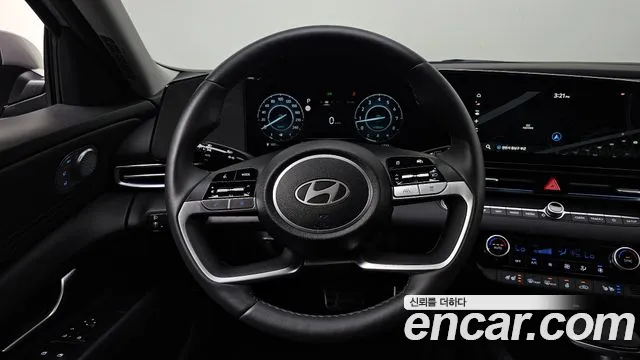 Hyundai Avante CN7 — Фото автомобиля 14