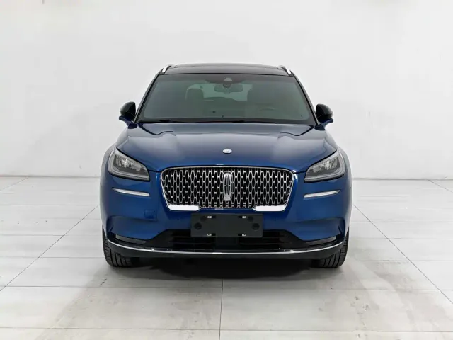 Lincoln Corsair — Фото автомобиля 3