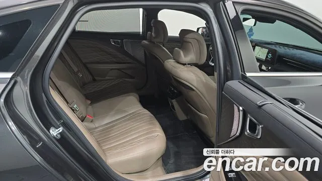 Kia K8 Hybrid — Фото автомобиля 11