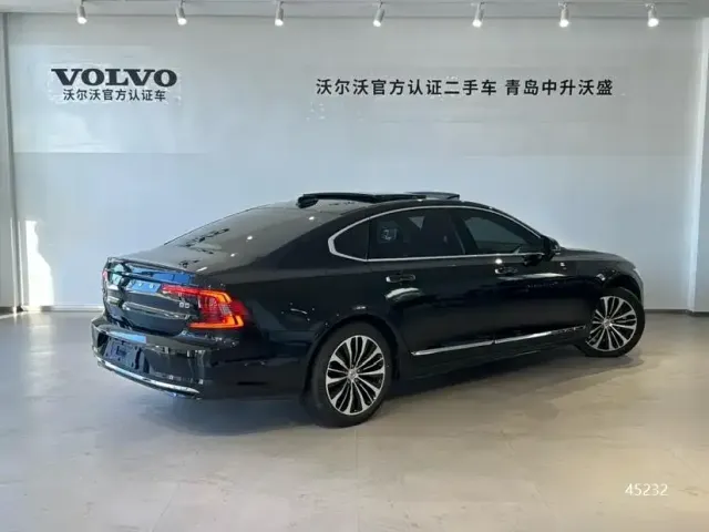 Volvo S90 — Фото автомобиля 5