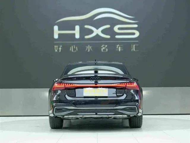 Audi A7L — Фото автомобиля 5