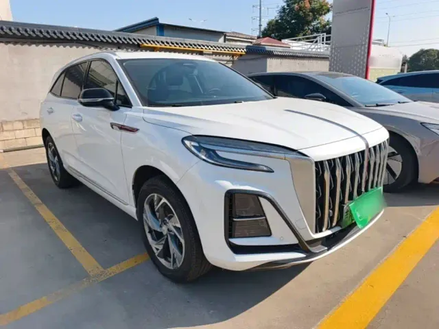 Hongqi HS3 PHEV — Фото автомобиля 3