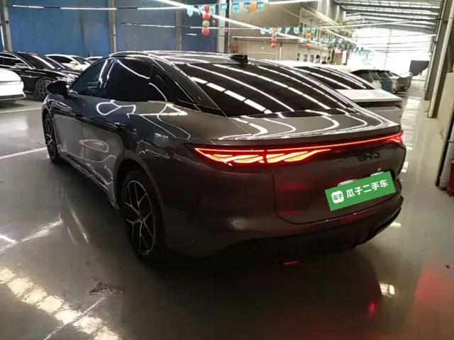 BYD Han L — Фото автомобиля 4