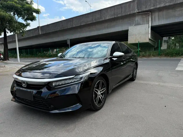 Фотография автомобиля — Honda Inspire