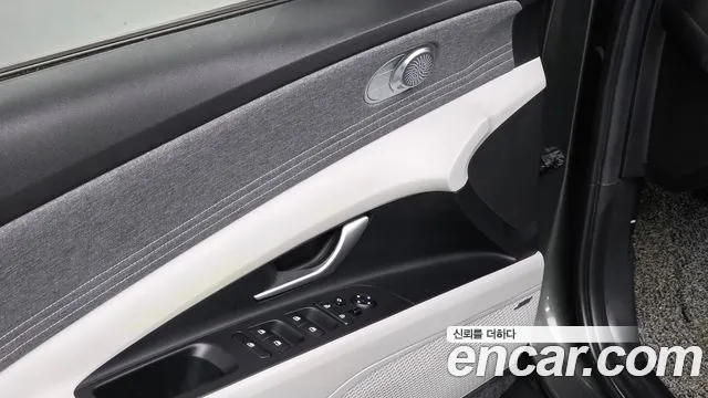 Hyundai AVANTE Avante (CN7) — Фото автомобиля 16