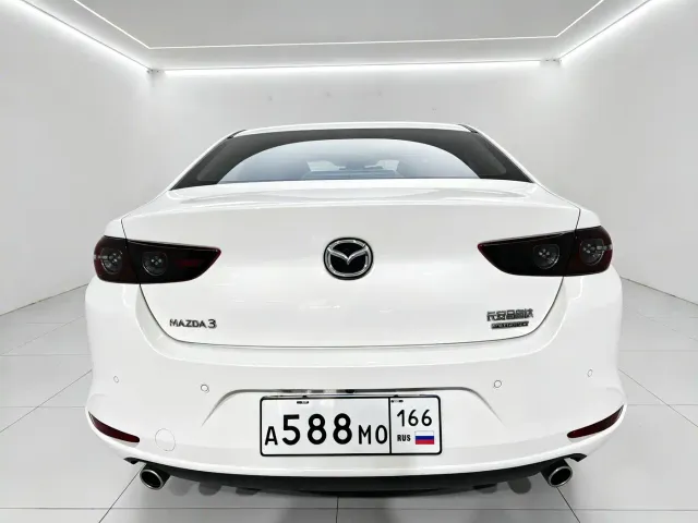 Mazda Axela — Фото автомобиля 5