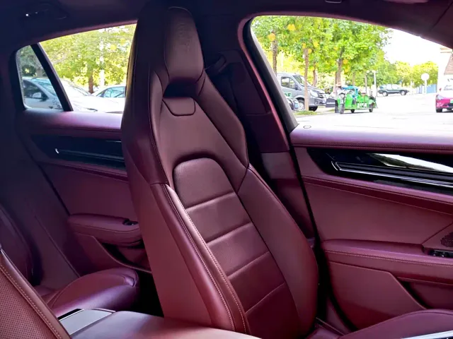 Porsche Panamera — Фото автомобиля 22