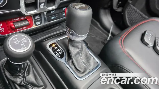 Jeep Wrangler JL — Фото автомобиля 9